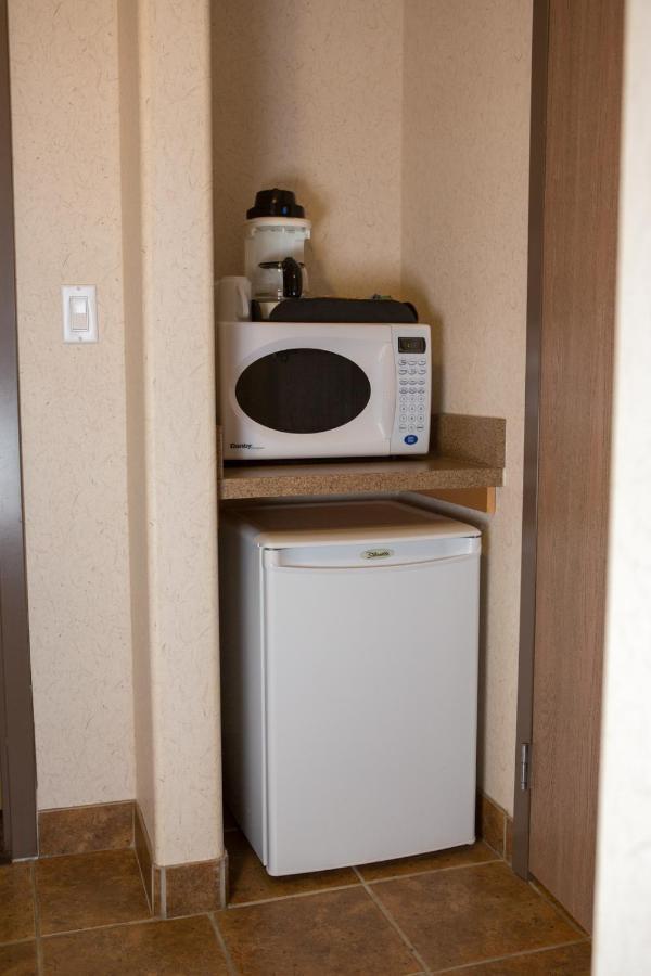 Peavine Inn & Suites High Prairie Kültér fotó