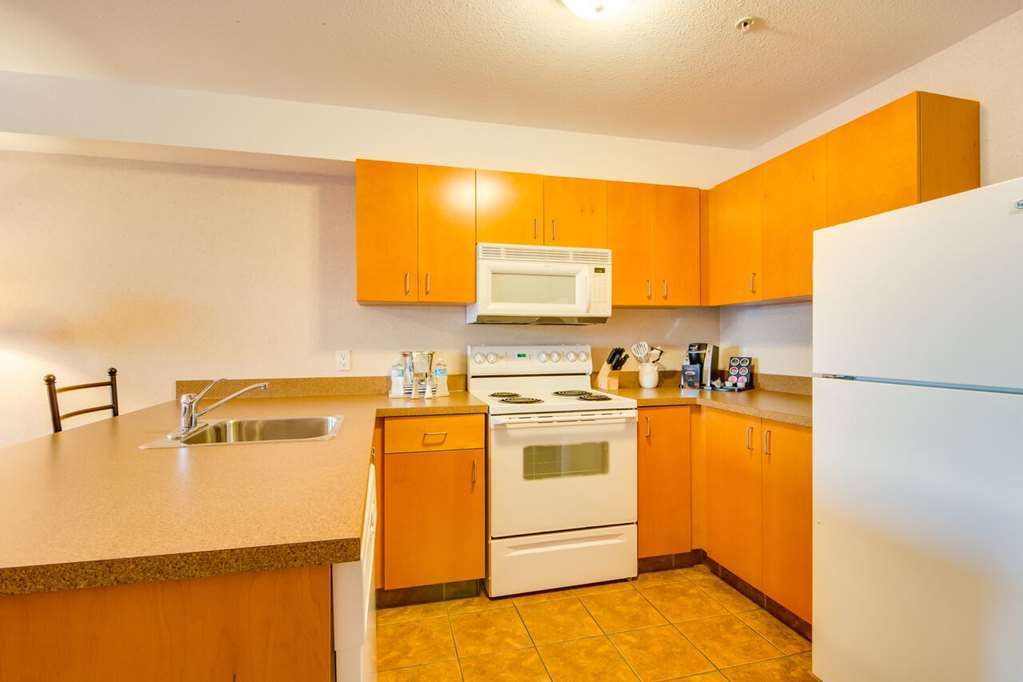 Peavine Inn & Suites High Prairie Szoba fotó
