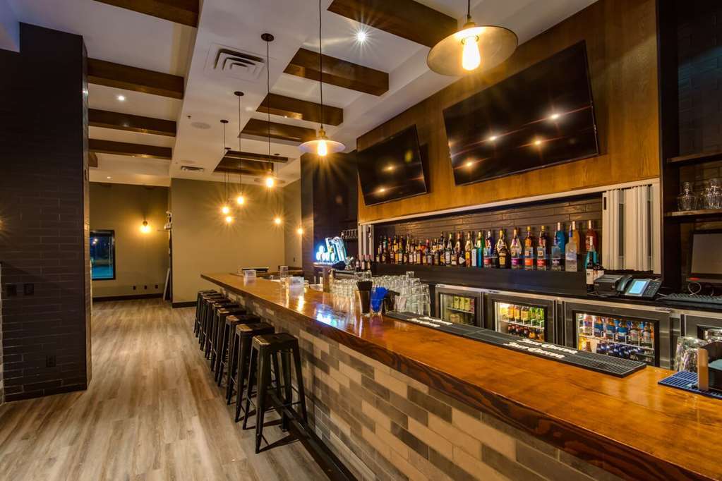 Peavine Inn & Suites High Prairie Étterem fotó