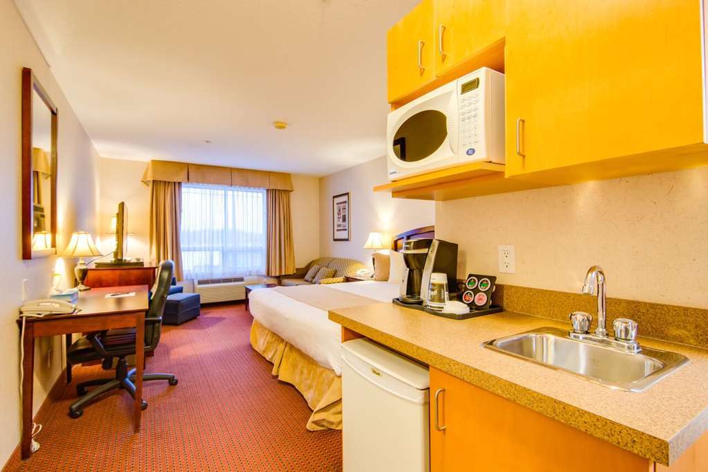 Peavine Inn & Suites High Prairie Szoba fotó