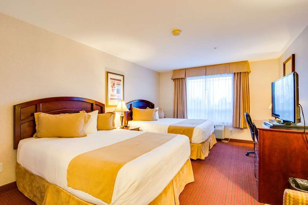 Peavine Inn & Suites High Prairie Szoba fotó