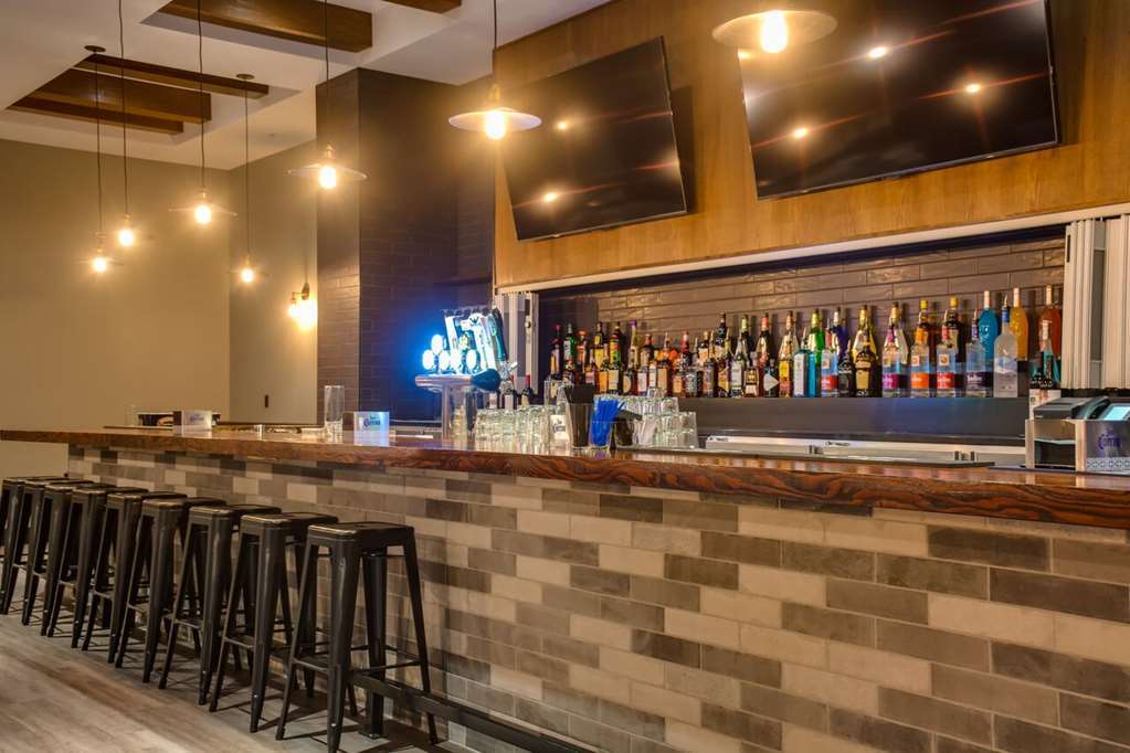 Peavine Inn & Suites High Prairie Étterem fotó